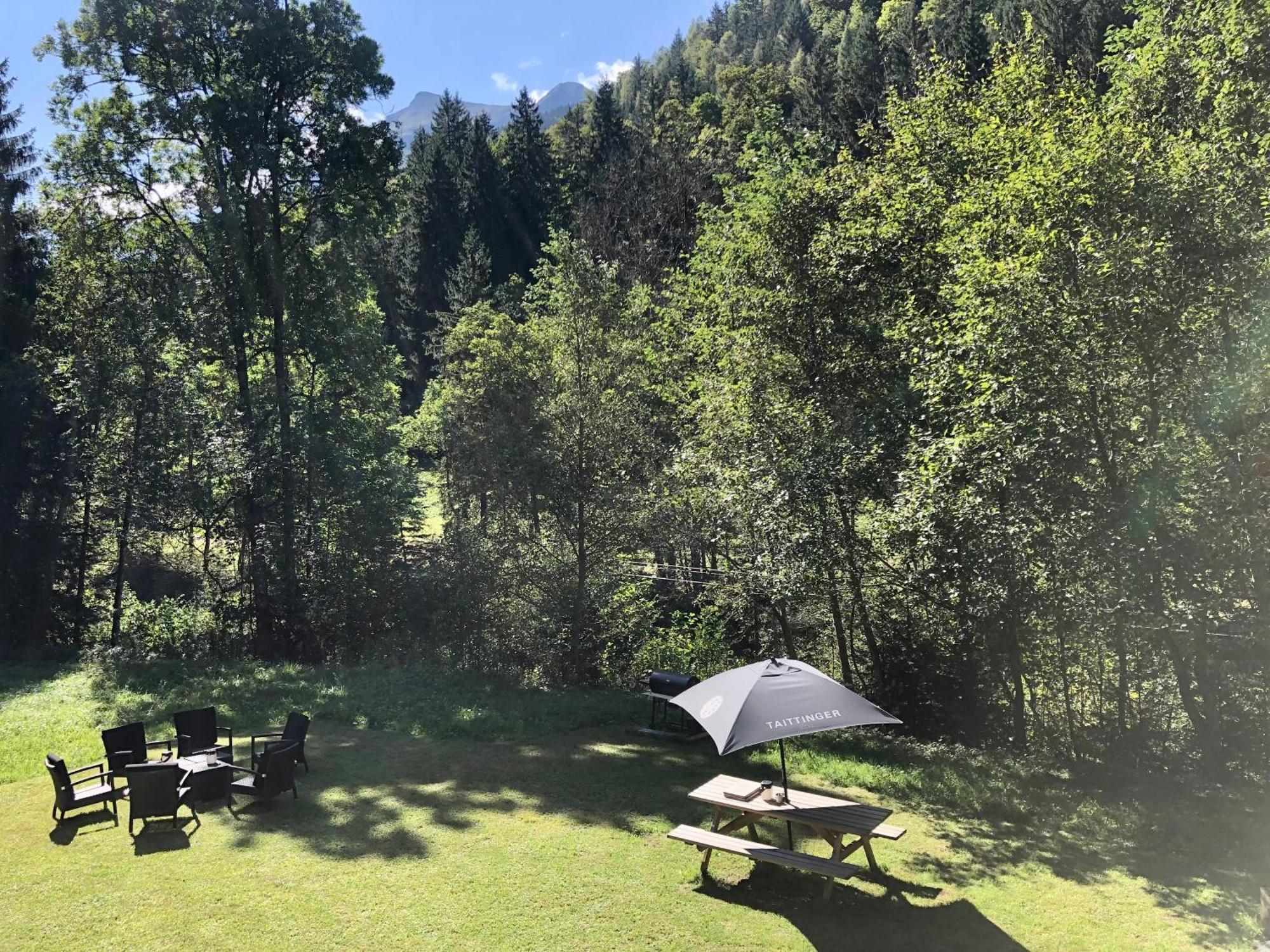 Chalet Riviere Du Bon Nant Location De 6 A 14 Personnes En Haute Savoie Saint-Gervais-les-Bains Luaran gambar
