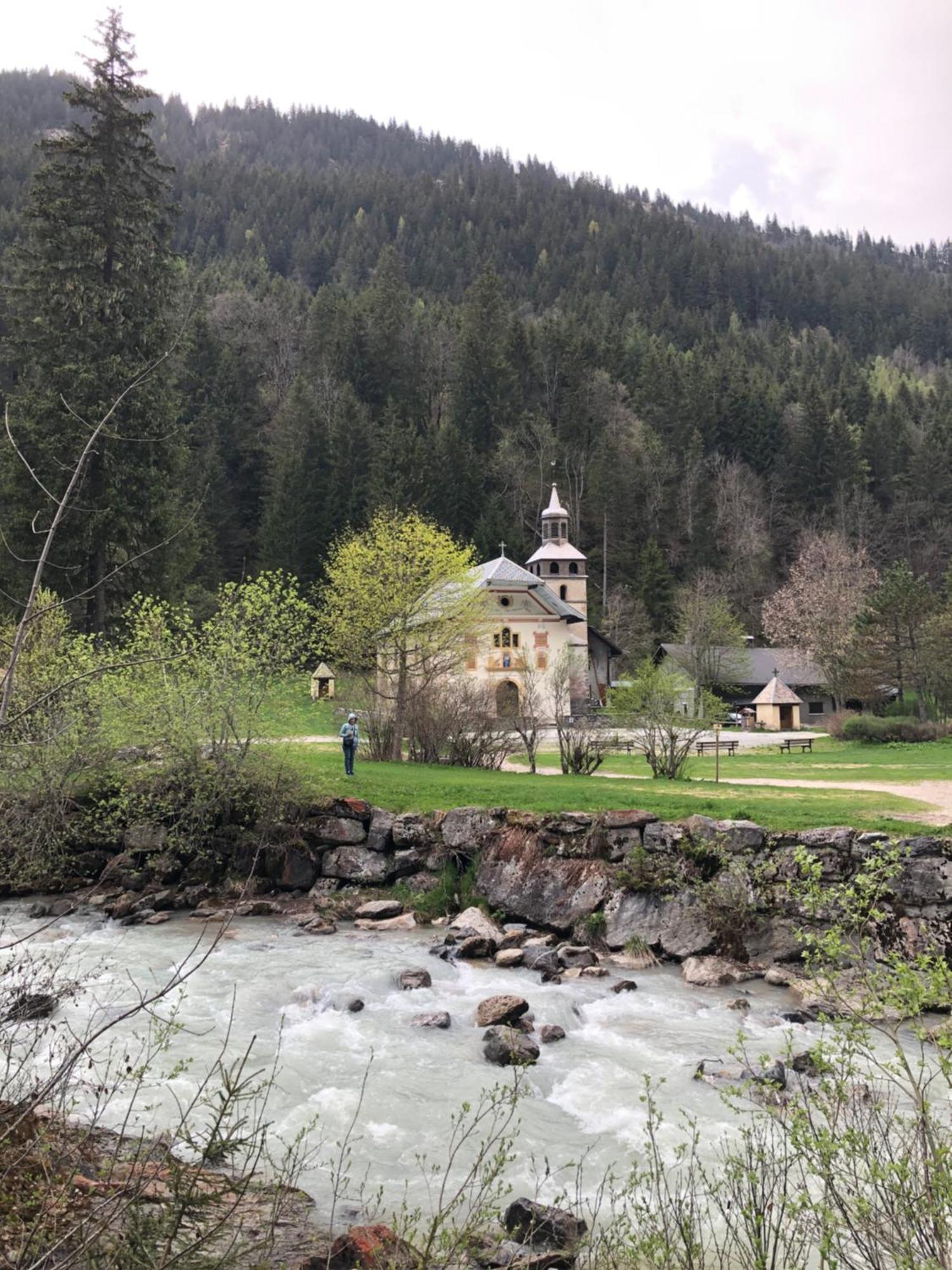 Chalet Riviere Du Bon Nant Location De 6 A 14 Personnes En Haute Savoie Saint-Gervais-les-Bains Luaran gambar